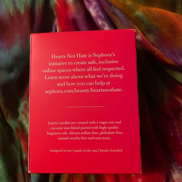 Sephora x Literie 9 oz Hearts Not Hate Candle - Picture 3 of 9